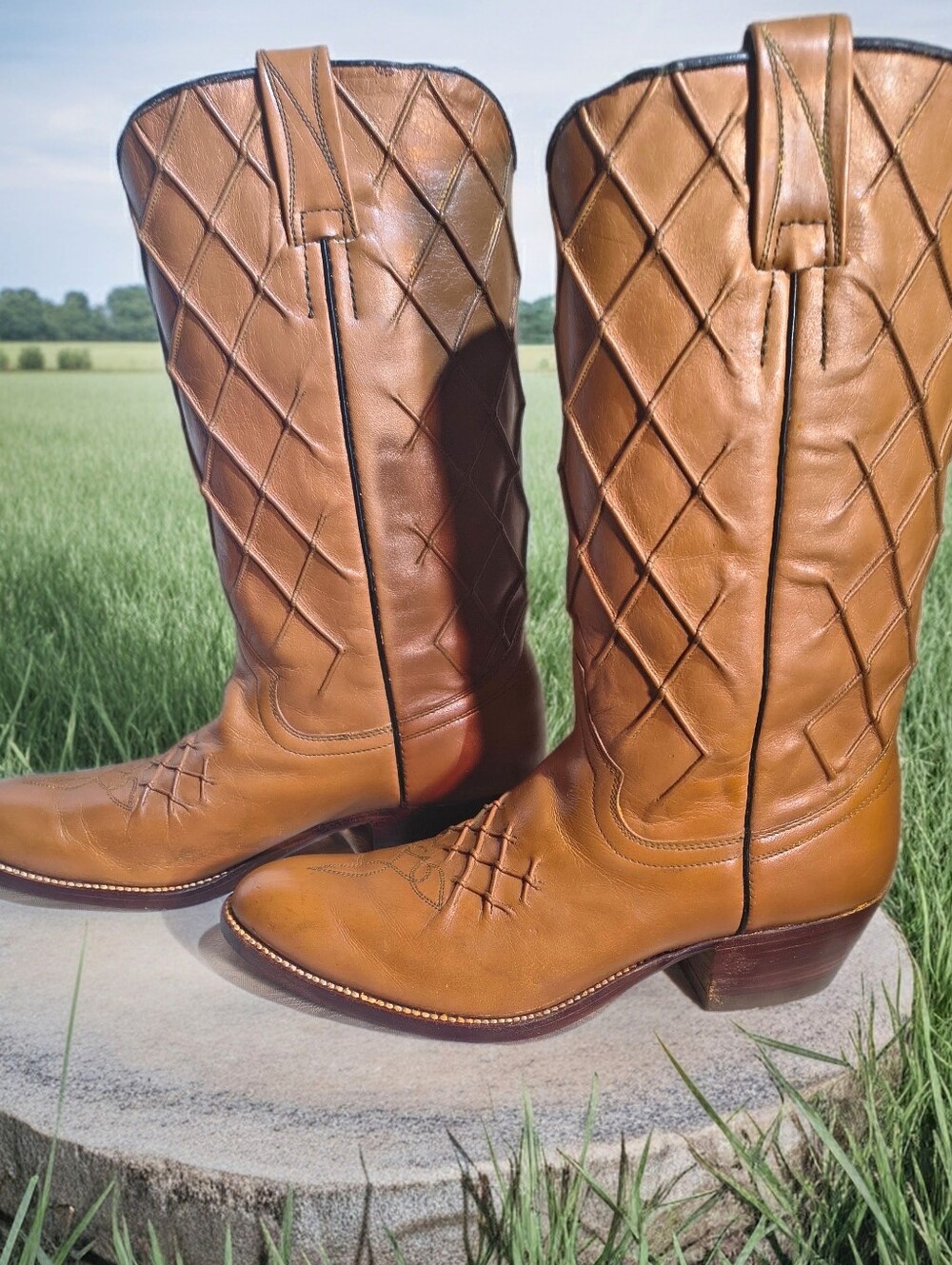 Vintage Nocona Leather Cowboy Boots 8D, 1970s, Brown Tan, Excellent!